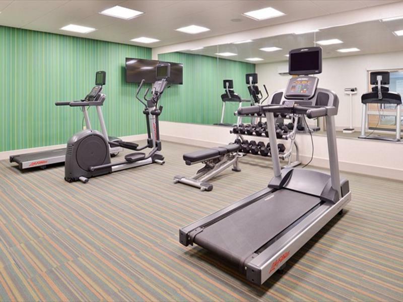 Holiday Inn Express & Suites - Parkersburg East By Ihg Экстерьер фото